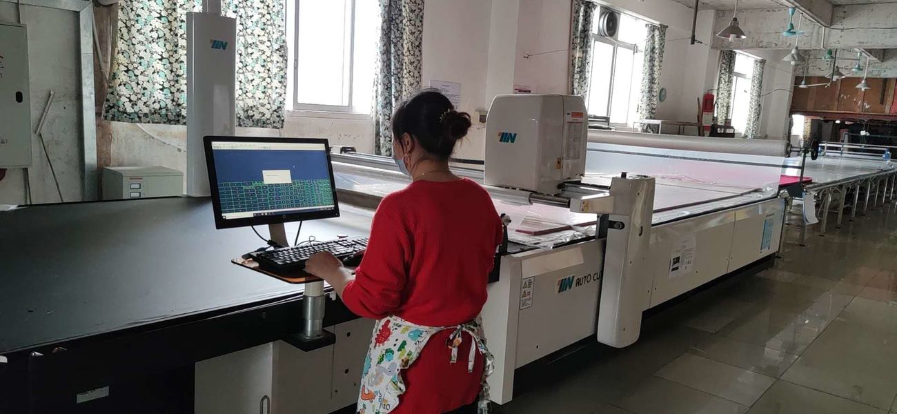Foshan Shunde District Xile Daily Necessities Factory خط تولید سازنده